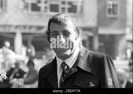 Dateifoto vom 08. Oktober 09/71 des amerikanischen Sängers Tony Bennett, der im Alter von 96 Jahren gestorben ist. Ausgabedatum: Freitag, 21. Juli 2023. Stockfoto