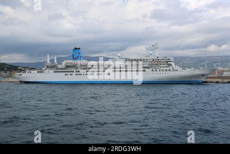 Das Kreuzfahrtschiff Marella Celebration legte im Hafen von Split, Kroatien, an. (Ehemals Thomson Cruises) Stockfoto