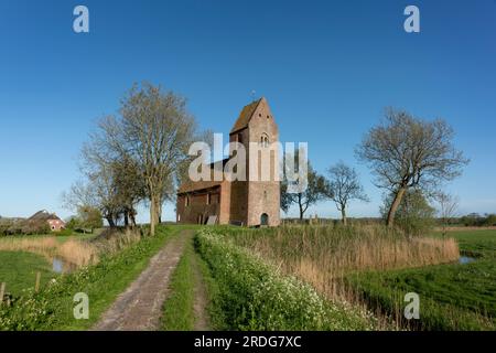 Marsum, Niederlande, 05-03-2018. Die Mauritiuskerk in Marsum. Stockfoto