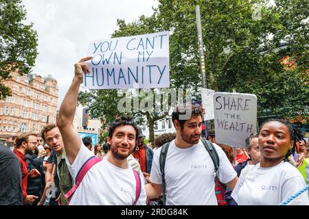 London, Großbritannien. 21. Juli 2023. GROSSBRITANNIEN Actors Union Equity veranstaltet heute eine Kundgebung auf dem Leicester Square in London (sowie in Manchester) zur Unterstützung von sag-AFTRA Strike. Viele aus der Unterhaltungsbranche, darunter auch einige bekannte Gesichter, sind zu der Veranstaltung gekommen. Kredit: Imageplotter/Alamy Live News Stockfoto