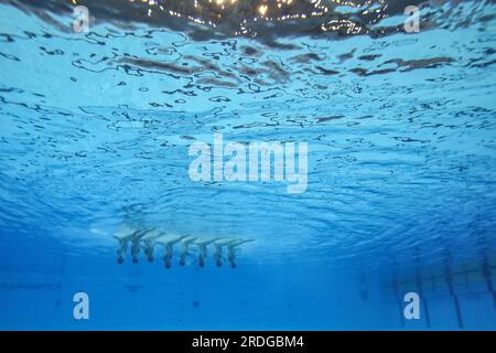 Fukuoka, Japan. 21. Juli 2023. Team Japan tritt während des teamfreien Finales des künstlerischen Schwimmens bei den World Aquatics Championships in Fukuoka, Japan, am 21. Juli 2023 auf. Kredit: Xia Yifang/Xinhua/Alamy Live News Stockfoto