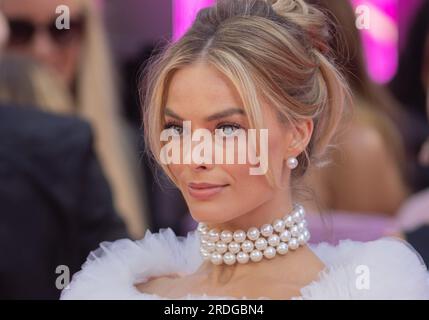 London, Großbritannien. 12. Juli 2023. Margot Robbie besucht die „Barbie“-Premiere auf der Cineworld, Leicester Square in London, England. Kredit: S.A.M./Alamy Live News Stockfoto