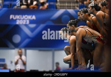 Fukuoka, Japan. 21. Juli 2023. Team Egypt tritt während des teamfreien Finales des künstlerischen Schwimmens bei den World Aquatics Championships in Fukuoka, Japan, am 21. Juli 2023 auf. Kredit: Xia Yifang/Xinhua/Alamy Live News Stockfoto