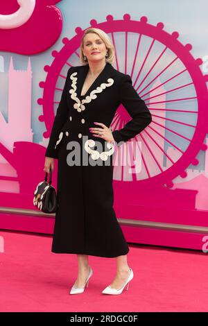 London, Großbritannien. 12. Juli 2023. Emerald Fennell besucht die „Barbie“-Premiere auf der Cineworld, Leicester Square in London, England. Kredit: S.A.M./Alamy Live News Stockfoto