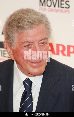 Los Angeles, USA. 08. Februar 2011. Tony Bennett bei den 10. Annual Movies for Adwnups Awards. Ankunft im Beverly Wilshire Hotel in Beverly Hills, CA, 7. Februar 2011. Foto: Joseph Martinez/PictureLux Credit: PictureLux/The Hollywood Archive/Alamy Live News Stockfoto