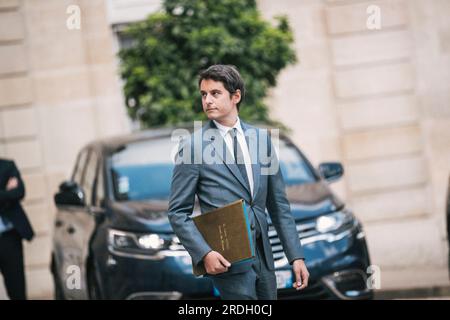 Paris, Frankreich. 01. Juni 2023. Nach dem Ministerrat im Elysée-Palast wurde der französische Bildungsminister Gabriel Attal neu ernannt. Frankreich. Paris, 21. Juli 2023.Foto von Jeremy Paoloni/ABACAPRESS.COM Kredit: Abaca Press/Alamy Live News Stockfoto