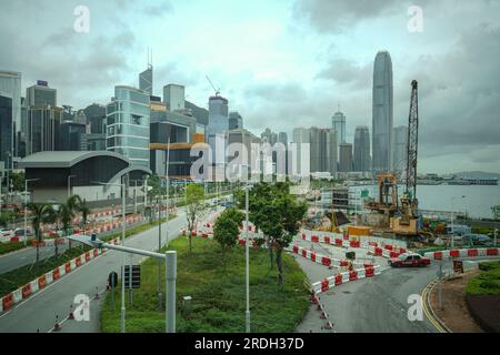 Hongkong, China. 19. Juli 2023. Allgemeiner Blick auf die Admiralität und das Central District in Hong Kong. (Foto: Michael Ho Wai Lee/SOPA Images/Sipa USA) Guthaben: SIPA USA/Alamy Live News Stockfoto