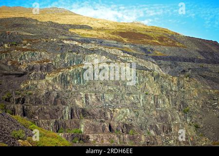 Der Dinorwic Steinbruch ist ein großer ehemaliger Schieferbruch in der Nähe von Llanberis. Es wurde 1787 eröffnet und setzte die Produktion bis 1969 fort. Stockfoto