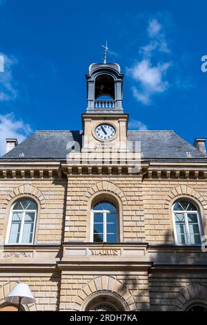 Außenansicht des Rathauses von Gentilly, Frankreich. Gentilly ist eine Gemeinde im Departement Val-de-Marne südlich von Paris Stockfoto