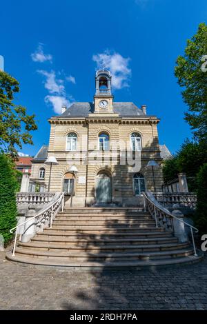 Außenansicht des Rathauses von Gentilly, Frankreich. Gentilly ist eine Gemeinde im Departement Val-de-Marne südlich von Paris Stockfoto