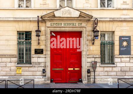 Eintritt in das Lycée Henri IV, eine öffentliche Sekundar- und Hochschuleinrichtung in der Rue Clovis, im Quartier Latin von Paris Stockfoto