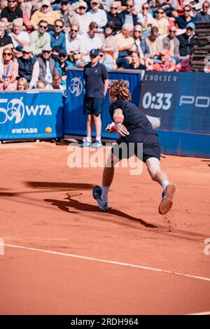 Båstad, Schweden. 2023 07 21. Andrey Rublev schlägt Alexander Zverev im Viertelfinale Daniel Bengtsson Stockfoto