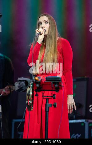 2Henham Park, Suffolk, Großbritannien. 21. Juli 2023. Vorstellungen Tag 2 Latitude Festival 2023 Drey Cleaning beim Latitude Festival 2023 21.07.2023 Gutschein: Gary Stafford/Alamy Live News Stockfoto