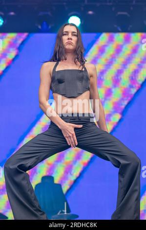 2Henham Park, Suffolk, Großbritannien. 21. Juli 2023. Aufführungen Tag 2 Latitude Festival 2023 Confidence man tritt beim Latitude Festival auf 2023 21.07.2023 Gutschein: Gary Stafford/Alamy Live News Stockfoto