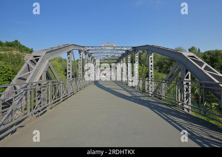 Carl-Alexander-Brücke, 1892 über der Saale erbaut, mit Stahlträgern, Dorndorf, Dornburg-Camburg, Thüringen, Deutschland Stockfoto
