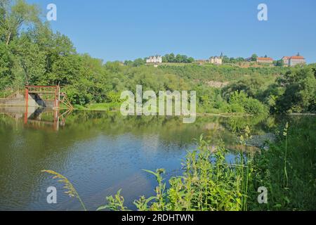 Bergblick auf drei Dornburger Schlösser mit Saale, Renaissance-Schloss, Rokoko-Schloss, Altstadt, Dornburg, Dorndorf, Dornburg-Camburg, Thuring Stockfoto