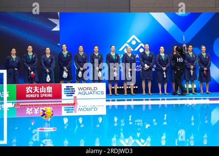 Fukuoka, Japan. 22. Juli 2023. FUKUOKA, JAPAN - 22. JULI: Team Australien während der World Aquatics Championships 2023 Women's Waterpolo Crossover Match zwischen Australien und Israel am 22. Juli 2023 in Fukuoka, Japan (Foto: Albert Ten Hove/Orange Pictures). Guthaben: Orange Pics BV/Alamy Live News Stockfoto