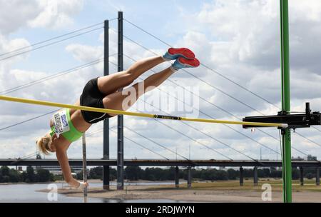 Düsseldorf, Deutschland. 06. Juli 2023. firo : 6. Juli 2023, 18 verschiedene Sportarten, das Finale 2023 Rhein-Ruhr, Leichtathletik, Stabhochsportler, DM, Deutsche Meisterschaft 2023, Friedelinde PETERSHOFEN, Rheinturm Düsseldorf Kredit: dpa/Alamy Live News Stockfoto