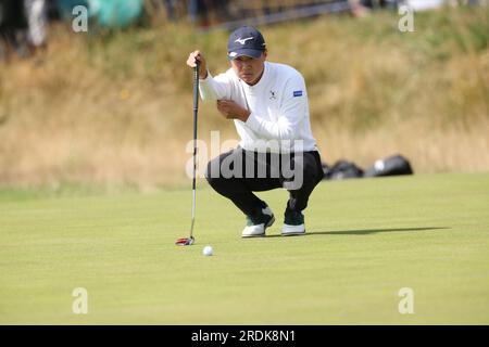 Wirral, England, am 21. Juli 2023. Japans Kensei Hirata am 2. Tag der British Open Golf Championship 2023 im Royal Liverpool Golf Club in Wirral, England, am 21. Juli 2023. Kredit: Koji Aoki/AFLO SPORT/Alamy Live News Stockfoto