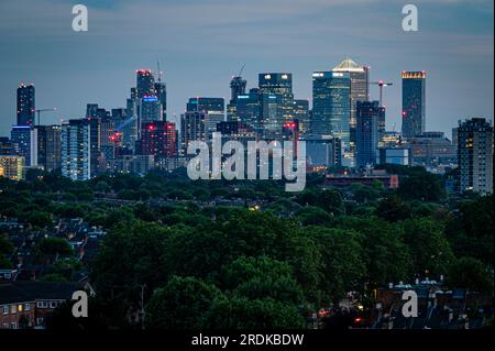 Blick auf Canary Wharf von East London, London Stockfoto