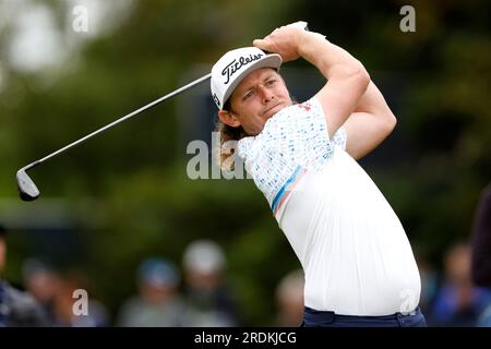 Australiens Cameron Smith legt am dritten Tag der Open im Royal Liverpool, Wirral, einen Abschlag von der 5. ab. Bilddatum: Samstag, 22. Juli 2023. Stockfoto