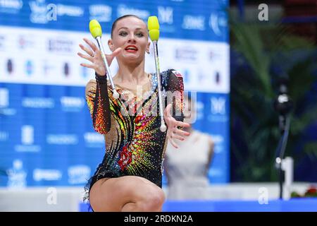 Mailand, Italien. 22. Juli 2023. Mediolanum Forum, Mailand, Italien, 22. Juli 2023, VEDENEEVA Ekaterina (SLO) während der Rhythmic Gymnastics - World Cup - Gymnastics Credit: Live Media Publishing Group/Alamy Live News Stockfoto