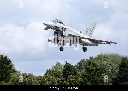 Italienische Luftwaffe - Eurofighter Typhoon EF2000, Ankunft bei RAF Fairford Royal International Air Tattoo 2023. Stockfoto