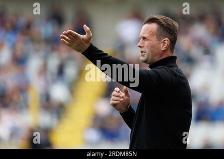 Barendrecht, Belgien. 22. Juli 2023. Der Cheftrainer des Clubs, Ronny Deila, zeigte sich während eines freundlichen Fußballspiels zwischen dem belgischen Club Brügge KV und dem niederländischen AZ Alkmaar am Samstag, den 22. Juli 2023 in Brügge, um sich auf die kommende Saison 2023-2024 vorzubereiten. BELGA FOTO KURT DESPLENTER Kredit: Belga News Agency/Alamy Live News Stockfoto