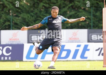 Dimaro, Neapel, Italien. 22. Juli 2023. Michael Folorunsho, während eines Fußballspiels vor der Saison gegen Anaune, Dimaro Italien (Kreditbild: © Ciro De Luca/ZUMA Press Wire), NUR REDAKTIONELLE VERWENDUNG! Nicht für den kommerziellen GEBRAUCH! Stockfoto