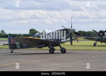 Vickers Supermarine Spitfire IX, MH434, G-ASJV, Flying Legends 2023, Church Fenton, England, Stockfoto