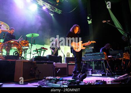 The war on Drugs tritt in der O2 Academy, Newcastle, 27. Februar 2015 auf Stockfoto