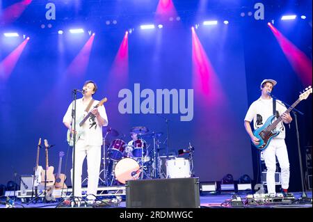 DJANGO DJANGO Band trat am 21. Juli 2023 während des Blue Dot Festivals 2023 in der Jodrell Bank, Cheshire-UK, in der Lovell Stage auf. Stockfoto