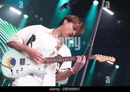 DJANGO DJANGO Band trat am 21. Juli 2023 während des Blue Dot Festivals 2023 in der Jodrell Bank, Cheshire-UK, in der Lovell Stage auf. Stockfoto