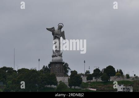 Jungfrau von Panecillo (Virgen del Panecillo) in Quito, Ecuador Stockfoto