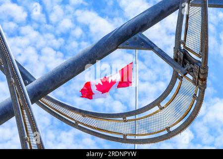 „Still Dancing“ von Dennis Oppenheim im Distillery District, Toronto, Kanada Stockfoto