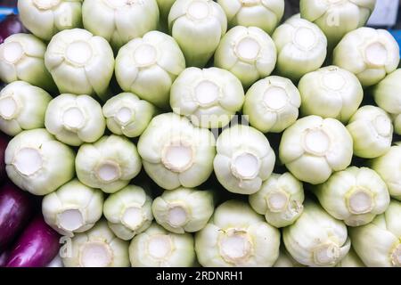 Bok Choy auf der Theke, Textur, Muster - grüner Hintergrund Stockfoto