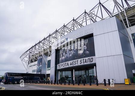 Derby, Großbritannien. 22. Juli 2023. Allgemeiner Blick auf das Pride Park Stadium während des Spiels Derby County FC gegen Stoke City FC Craig Forsyth Testimonial im Pride Park Stadium, Derby, Großbritannien am 22. Juli 2023 Gutschrift: Jede zweite Media/Alamy Live News Stockfoto