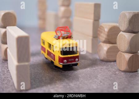 Alte tschechoslowakische Straßenbahn Tatra T2 beim Retro Transport Run, produziert von 1955-1962: Moskau, Russland - 04. Juni 2022 Stockfoto