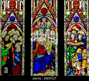 Buntglasfenster, König David mit Harfe und Minstrels, von Frederick Oliphant, 19. Jahrhundert, Ely Cathedral, Cambridgeshire, England, Großbritannien Stockfoto