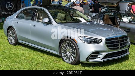 Ein Mercedes Benz S580 aus dem Jahr 2021 wird auf einer Automesse in Pittsburgh, Pennsylvania, USA, ausgestellt Stockfoto