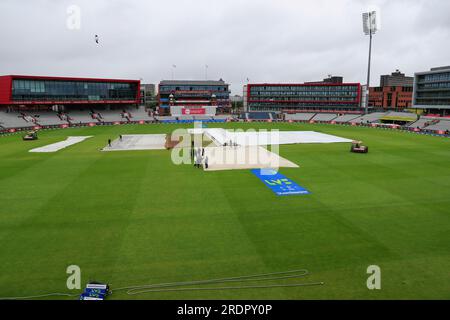 Manchester, Großbritannien. 23. Juli 2023. Die Titelseiten sind vor dem vierten Test Day Five-Spiel der LV= Insurance Ashes Test Series England gegen Australien in Old Trafford, Manchester, Großbritannien, 23. Juli 2023 (Foto von Conor Molloy/News Images) in Manchester, Großbritannien, am 7./23. Juli 2023 zu sehen. (Foto: Conor Molloy/News Images/Sipa USA) Guthaben: SIPA USA/Alamy Live News Stockfoto