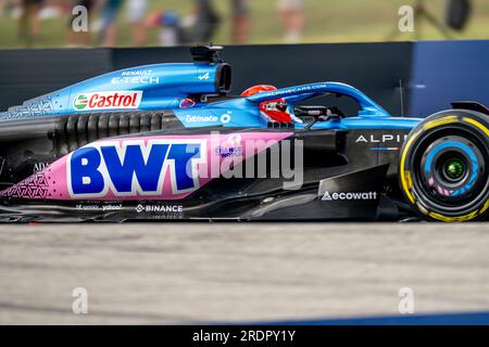 Budapest, Ungarn. 22. Juli 2023. HUNGARORING, UNGARN - JULI 21: Esteban Ocon, Alpine A523 während des ungarischen Grand Prix am Freitag, den 21. Juli 2023 in Mogyoród, Ungarn. (Foto: Michael Potts/BSR Agency) Kredit: BSR Agency/Alamy Live News Stockfoto