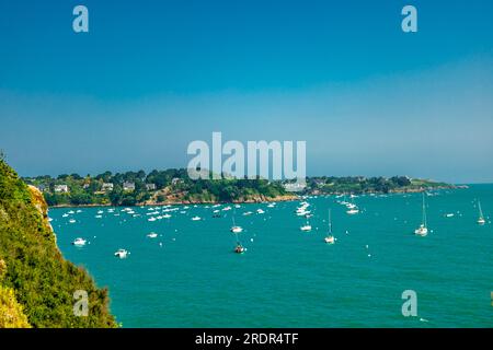 Malerische Wanderung nach Pointe du Grouin in der wunderschönen Bretagne - Cancale - Frankreich Stockfoto