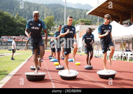 Dimaro, Neapel, Italien. 23. Juli 2023. Victor Osimhen aus Neapel Giacomo Raspadori aus Neapel Alessandro Zanoli aus Neapel während eines Trainingscamps in Dimaro Italien (Bild: © Ciro De Luca/ZUMA Press Wire) NUR REDAKTIONELLE VERWENDUNG! Nicht für den kommerziellen GEBRAUCH! Stockfoto