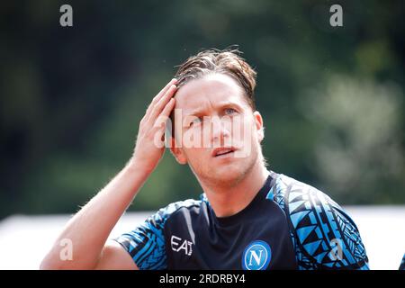 Dimaro, Neapel, Italien. 23. Juli 2023. Piotr Zielinski von Neapel während der italienischen Serie Ein Fußballspiel SS Lazio - SSC Napoli im Stadio Olimpico in Rom, Italien, 18. August 2018. Während eines Trainingscamps vor Saisonbeginn WIRD Dimaro Italy (Credit Image: © Ciro De Luca/ZUMA Press Wire) NUR REDAKTIONELL VERWENDET! Nicht für den kommerziellen GEBRAUCH! Stockfoto