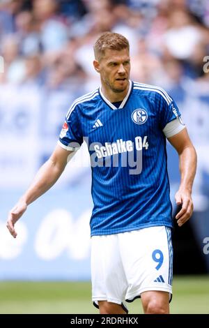 Gelsenkirchen, Deutschland, 2. Fussball Bundesliga Freundschaftsspiel International FC Schalke 04 vs. FC Twente 2-2 am 22. 07. 2023 in der Veltins-Arena auf Schalke in Gelsenkirchen Simon TERODDE (S04) Norbert Schmidt, Düsseldorf Stockfoto