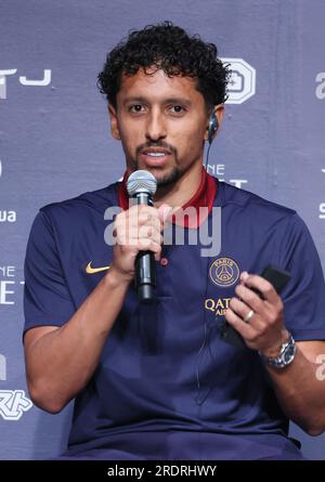 Osaka, Japan. 23. Juli 2023. Der brasilianische Verteidiger Marquinhos, Mitglied der französischen Fußballmannschaft Paris Saint-Germain (PSG), spricht am Sonntag, den 23. Juli 2023, auf einer Pressekonferenz in Osaka, Westjapan. PSG wird ein Saisonvorspiel gegen Saudi-Arabien Al Nassr spielen. (Foto: Yoshio Tsunoda/AFLO) Kredit: Aflo Co Ltd./Alamy Live News Stockfoto