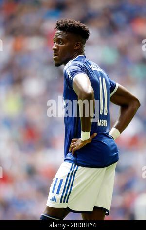 Gelsenkirchen, Deutschland, 2. Fussball Bundesliga Freundschaftsspiel International FC Schalke 04 vs. FC Twente 2-2 am 22. 07. 2023 in der Veltins-Arena auf Schalke in Gelsenkirchen Bryan LASME (S04) Norbert Schmidt, Düsseldorf Stockfoto