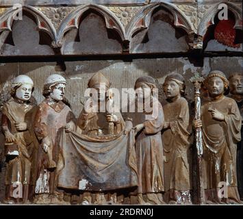 Detalle del sepulcro de Ramon Serra el Vell en la iglesia de Santa Caterina, Cervera, Atribuido a Pere Moragues, siglo XIV Stockfoto