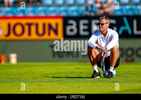 Sandefjord, Norwegen, 23. Juli 2023. Bodø/Glimts Manager Kjetil Knutsen vor dem Spiel zwischen Sandefjord und Bodø/Glimt in der Release Arena in Sandefjord. Kredit: Frode Arnesen/Alamy Live News Stockfoto